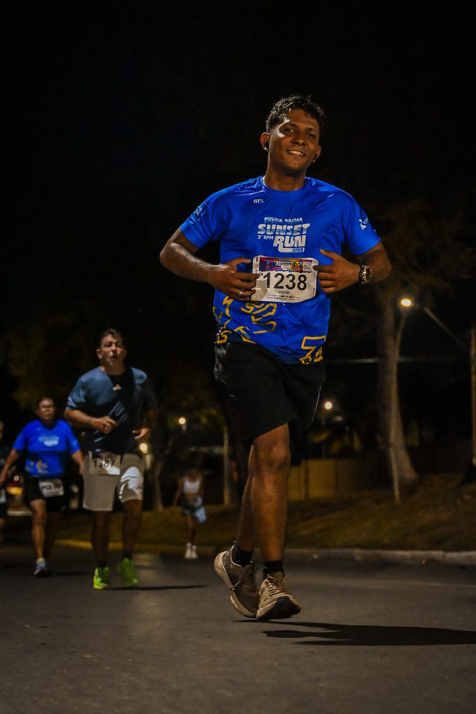 Rede Serve Mais e Felitá marca presença no 3º BPM Sunset Run | Rede Serve Mais lucas araujo fotografia 6305 683x1024